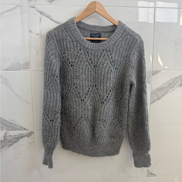 Abercrombie & Fitch Sweaters - Abercrombie & Fitch gray wool & alpaca blend  knit sweater - gray - size small